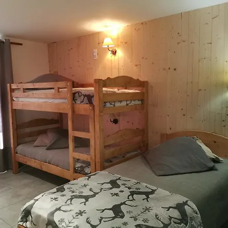 Maison Familiale Avec Animaux, Parking - 6 Pers. *
